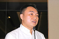 上海普华科技发展股份有限公司总经理助理--何晟赟做主题发言